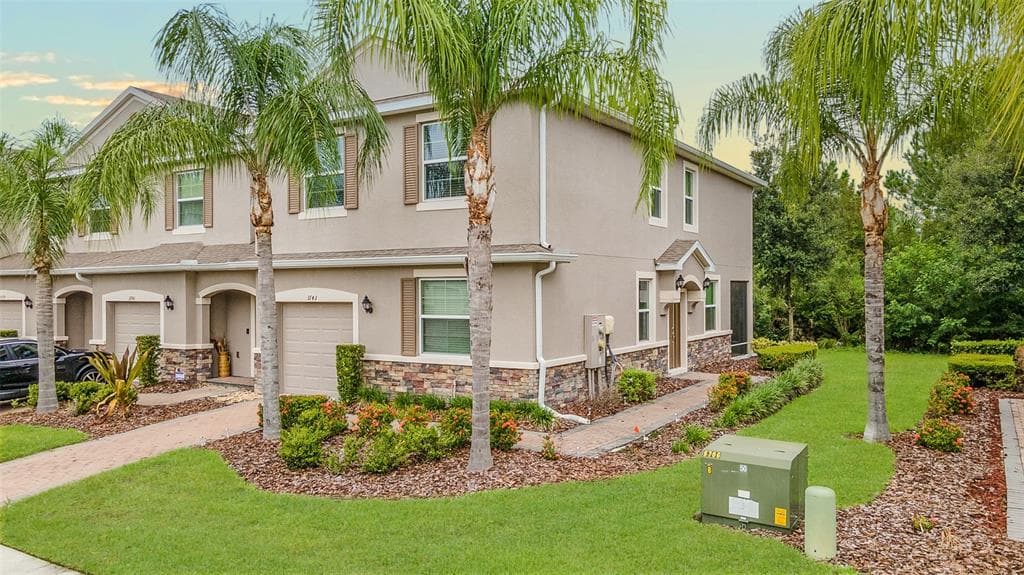 3743 SILVERLAKE WAY WESLEY CHAPEL, FL 33544