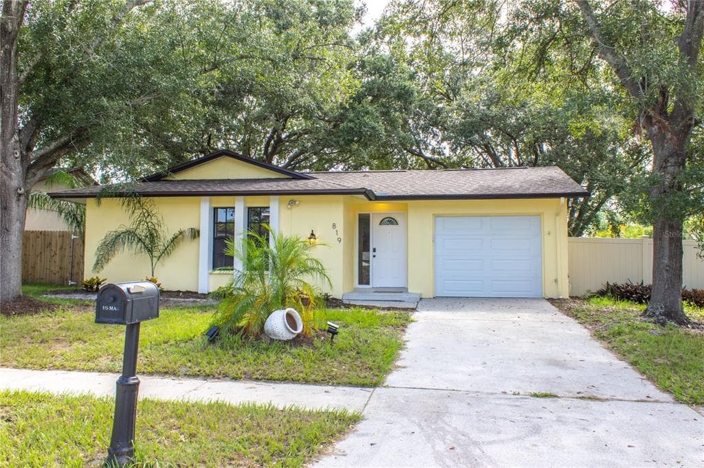 819 GREENFIELD DRIVE PALM HARBOR, FL 34684