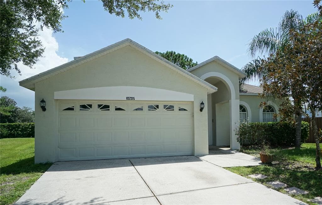 10205 GOLDENBROOK WAY TAMPA, FL 33647