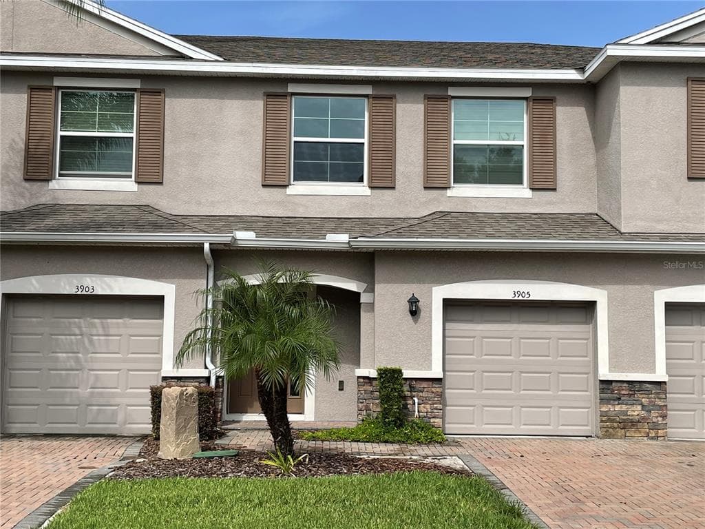 3905 SILVERLAKE WAY WESLEY CHAPEL, FL 33544