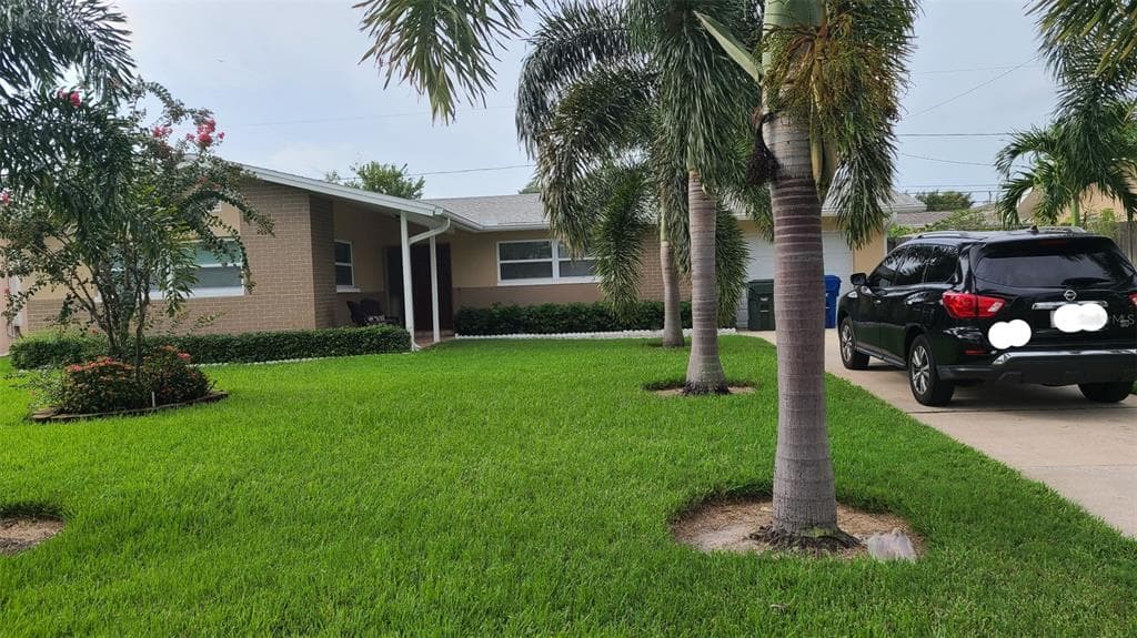 1721 PATLIN CIRCLE N LARGO, FL 33770
