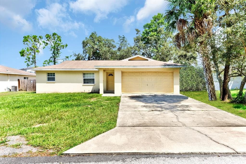 7523 WABASH TRAIL