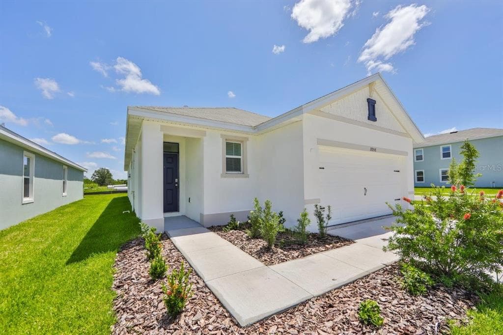 17058 OVAL RUM DRIVE WIMAUMA, FL 33598