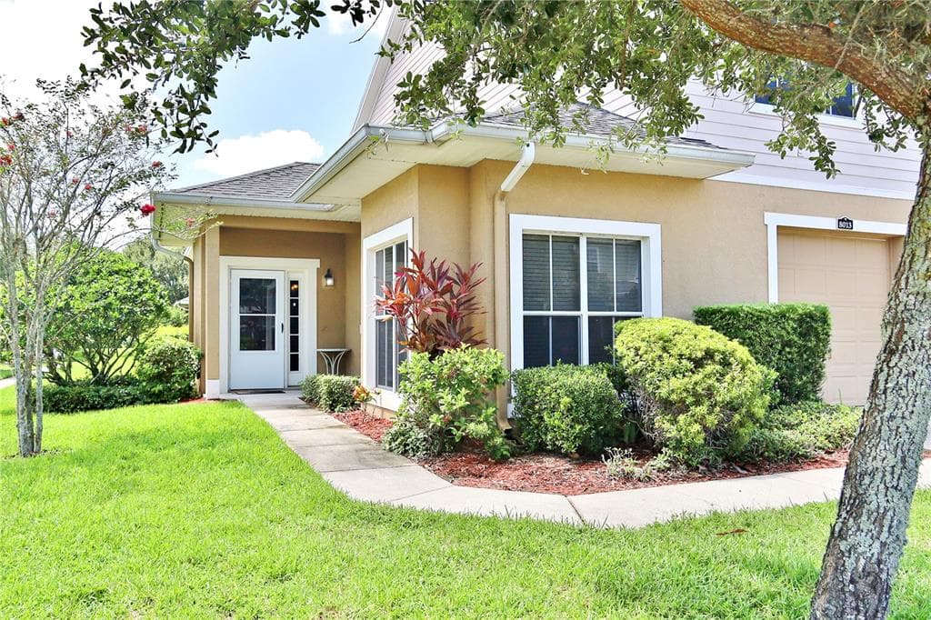 8013 TIPPERARY LANE UNIT 5-6 TAMPA, FL 33610
