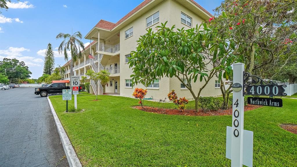4000 3RD STREET N UNIT 212 ST PETERSBURG, FL 33703