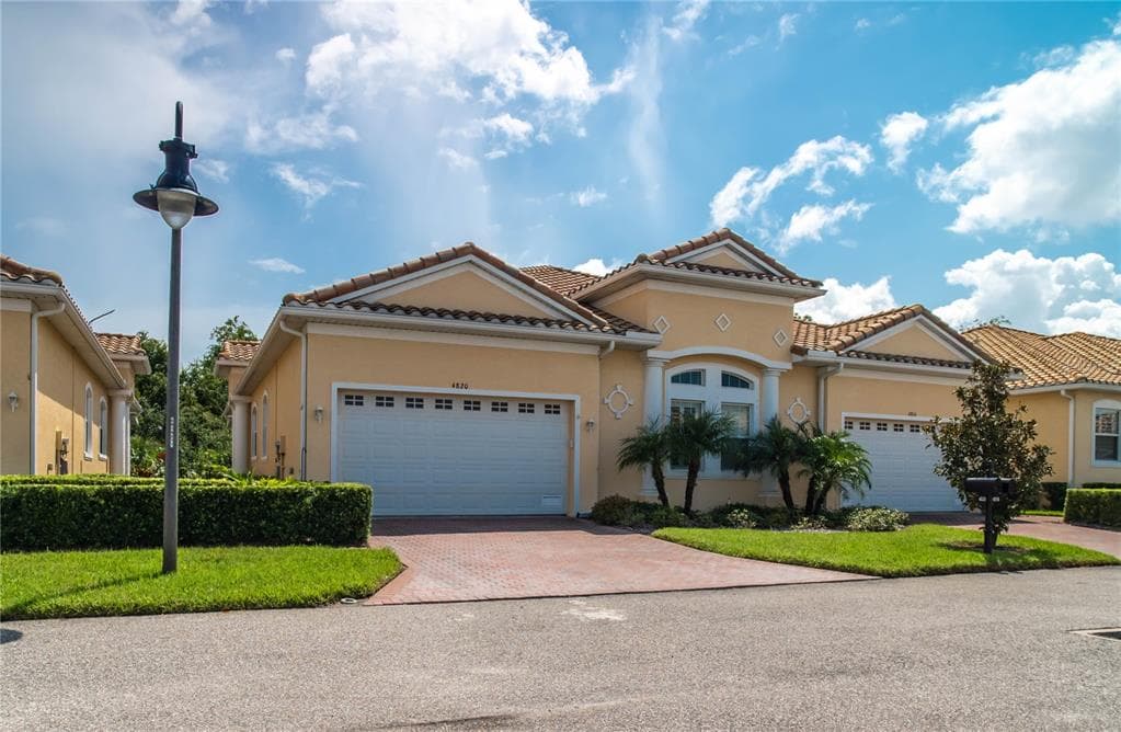 4820 SQUARE RIGGER COURT