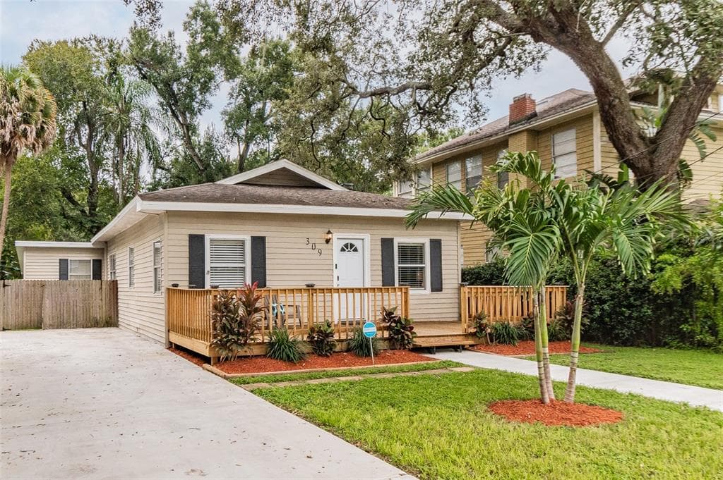 309 W HAYA STREET TAMPA, FL 33603