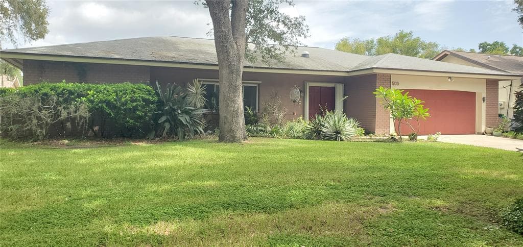 509 FAYETTE CIRCLE S SAFETY HARBOR, FL 34695