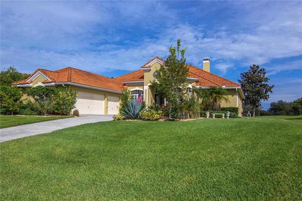 13839 THOROUGHBRED DRIVE