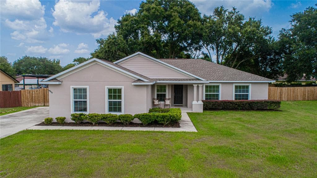 4450 IRIS STREET S LAKELAND, FL 33813