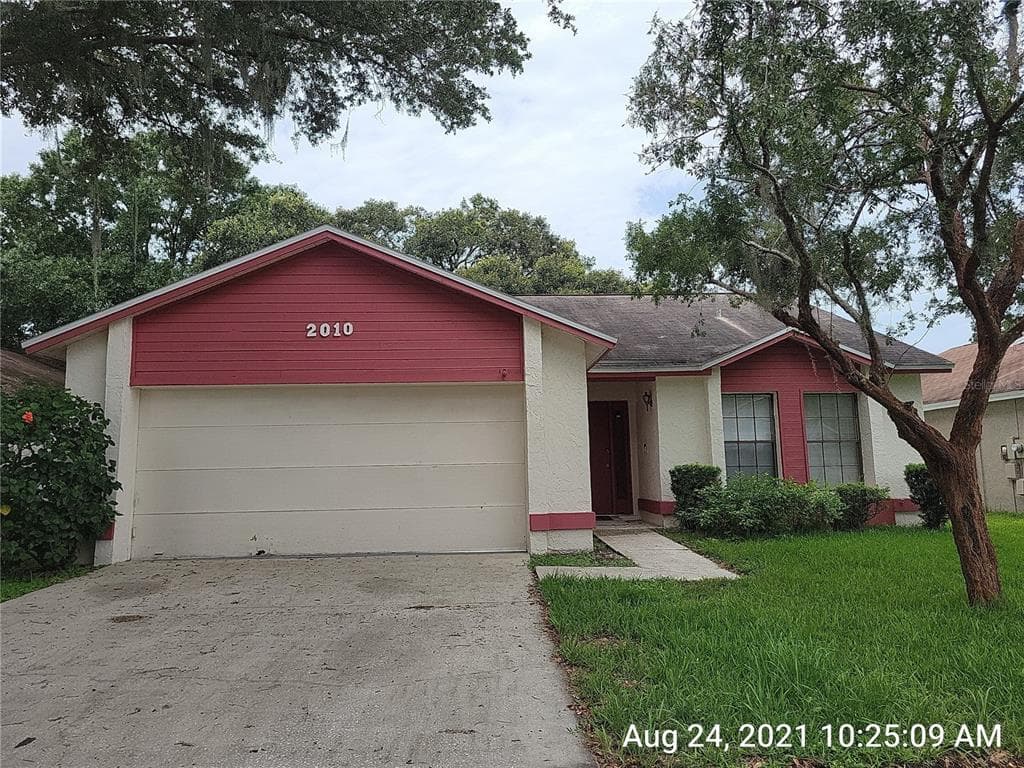 2010 HELM LANE VALRICO, FL 33594