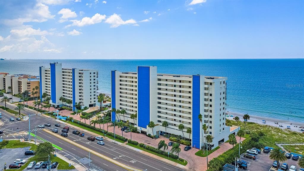 15000 GULF BOULEVARD UNIT 906 MADEIRA BEACH, FL 33708