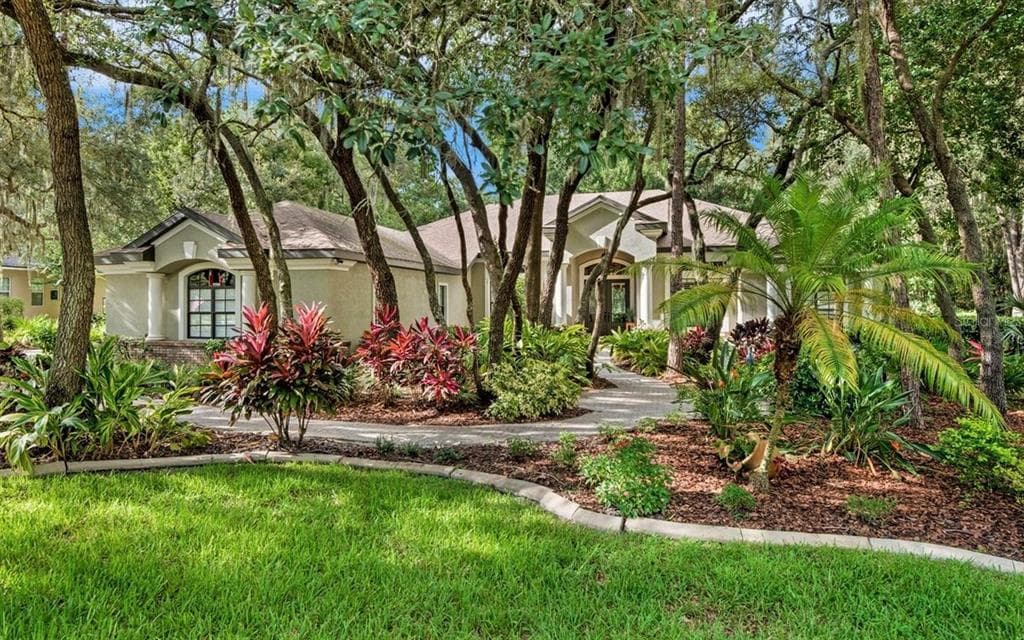 17820 MISSION OAK DRIVE LITHIA, FL 33547