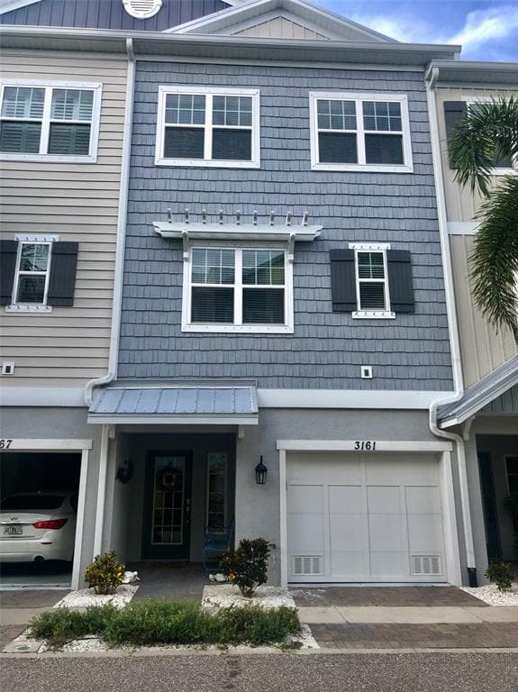 3161 MOORINGS DRIVE S ST PETERSBURG, FL 33712