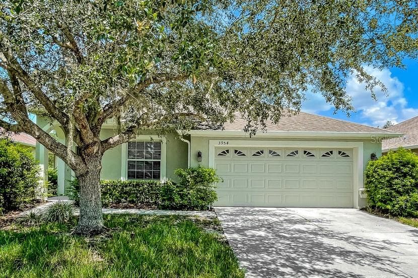 3954 LANGDRUM DRIVE WESLEY CHAPEL, FL 33543