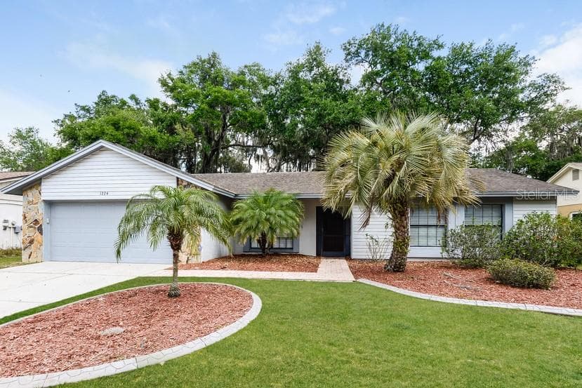 1224 LORNEWOOD DRIVE VALRICO, FL 33596