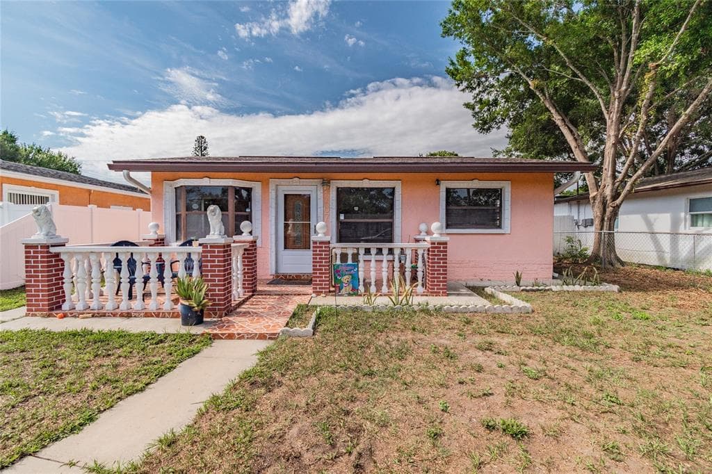 767 71ST AVENUE N ST PETERSBURG, FL 33702