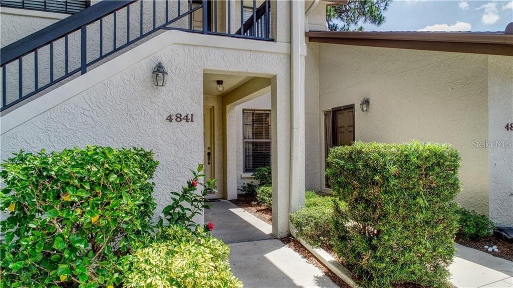 4841 WINSLOW BEACON UNIT 49 SARASOTA, FL 34235