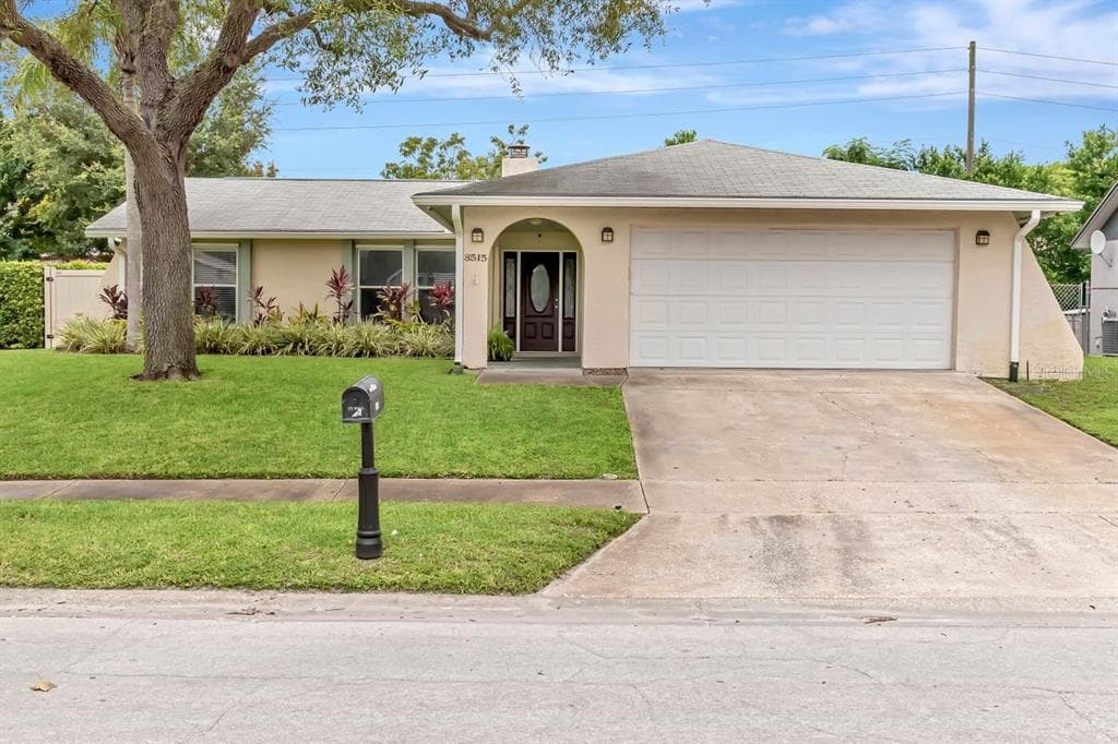 8515 WOODCREST DRIVE PORT RICHEY, FL 34668