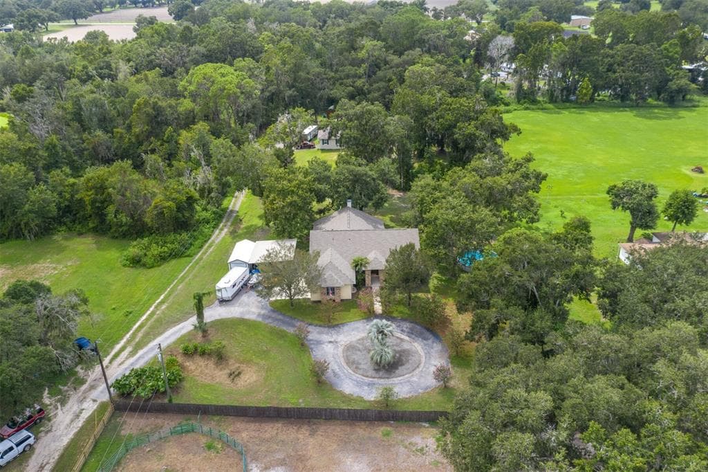 1912 GALLAGHER ROAD DOVER, FL 33527