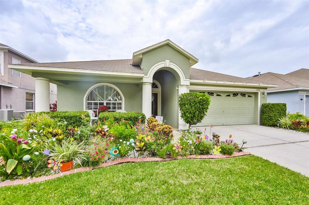 12755 STANDBRIDGE DRIVE RIVERVIEW, FL 33579