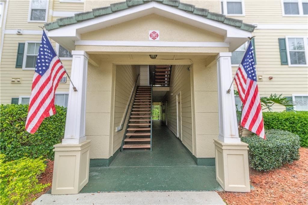 18181 STERLING GATE CIRCLE UNIT 18181 TAMPA, FL 33647
