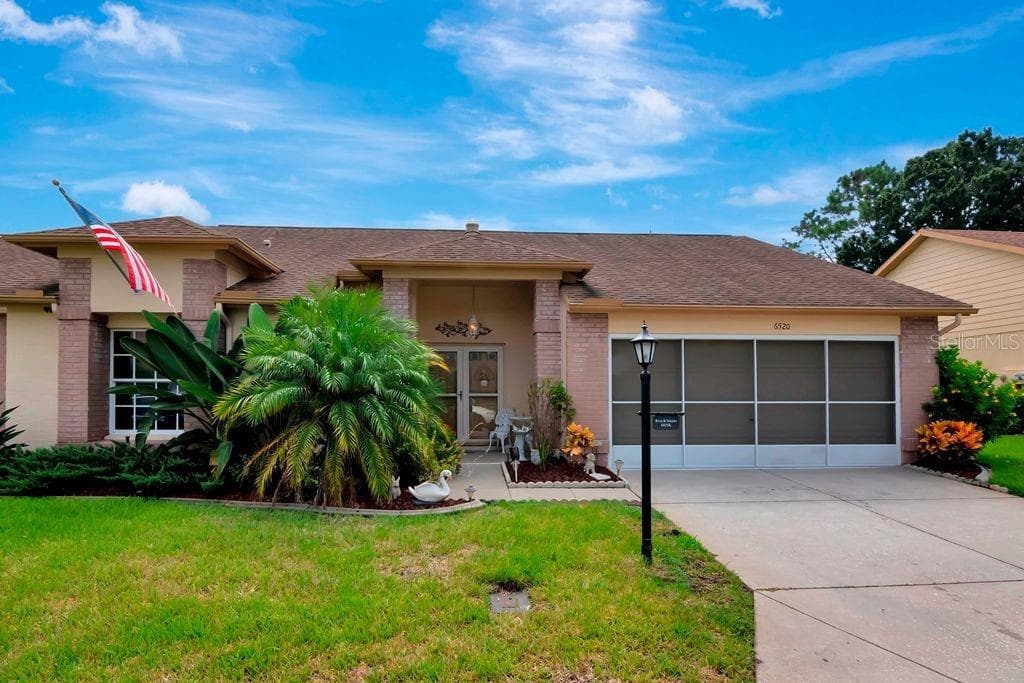 6520 PINE WALK DRIVE NEW PORT RICHEY, FL 34655