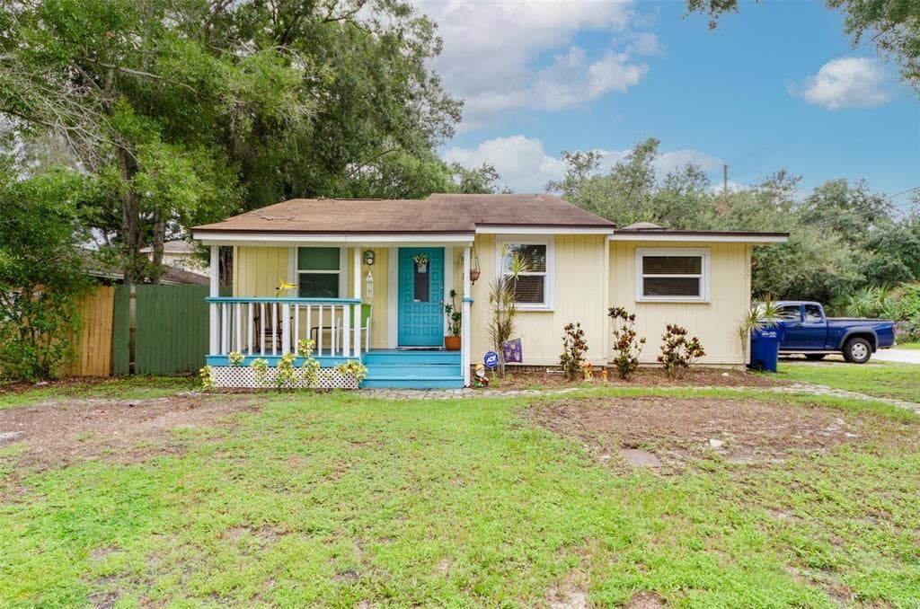 900 BEVERLY AVENUE LARGO, FL 33770
