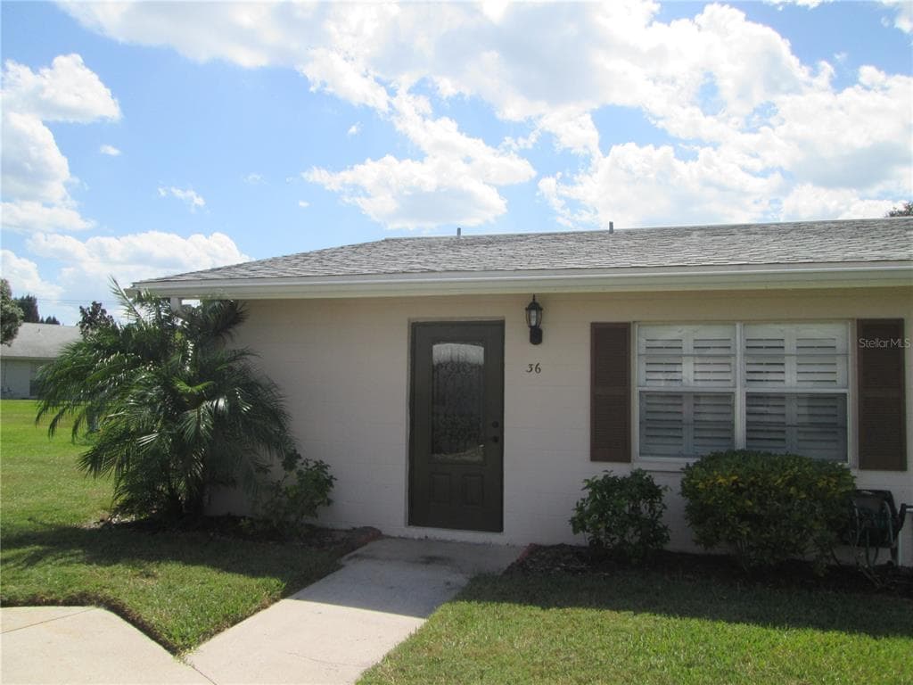 402 DORCHESTER PLACE UNIT 36 SUN CITY CENTER, FL 33573