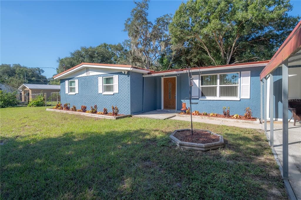 18526 30TH STREET LUTZ, FL 33559