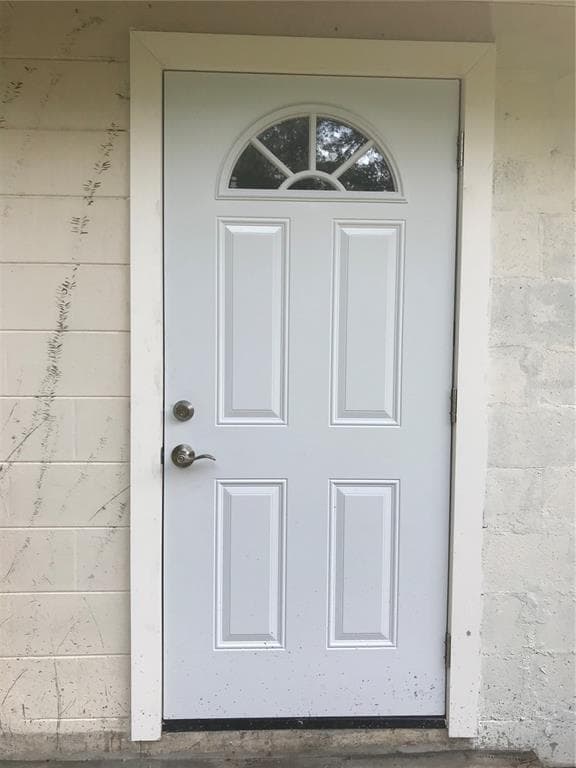 10408 N WOODMERE UNIT 0 TAMPA, FL 33617
