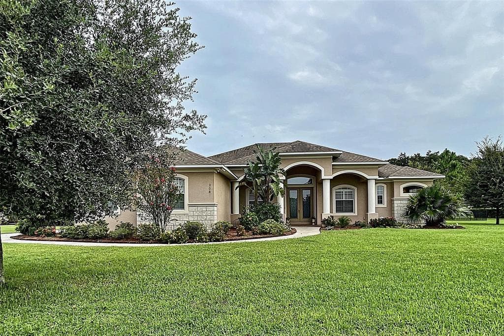 208 HAWK TALON DRIVE LITHIA, FL 33547