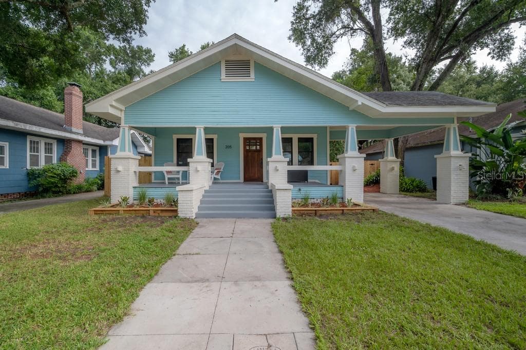 205 W CHELSEA STREET TAMPA, FL 33603
