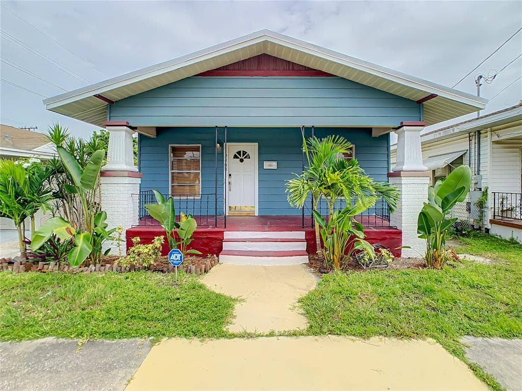 2404 CORRINE STREET TAMPA, FL 33605
