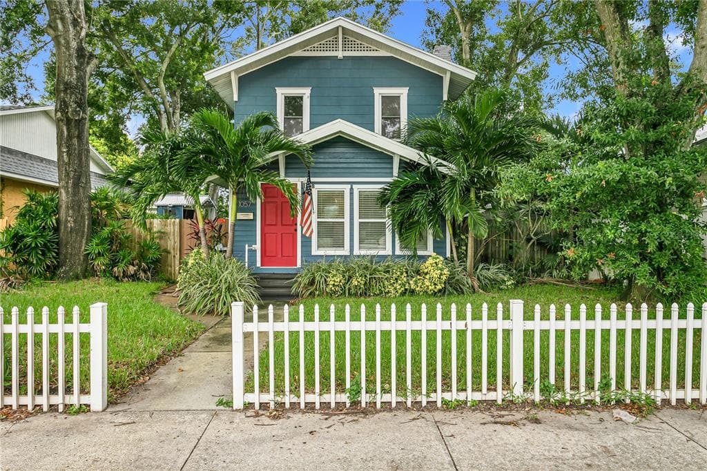 1057 22ND AVENUE N ST PETERSBURG, FL 33704