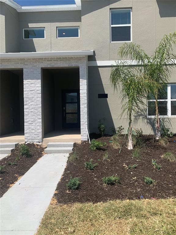 1172 CHALLENGE DRIVE CHAMPIONS GATE, FL 33896