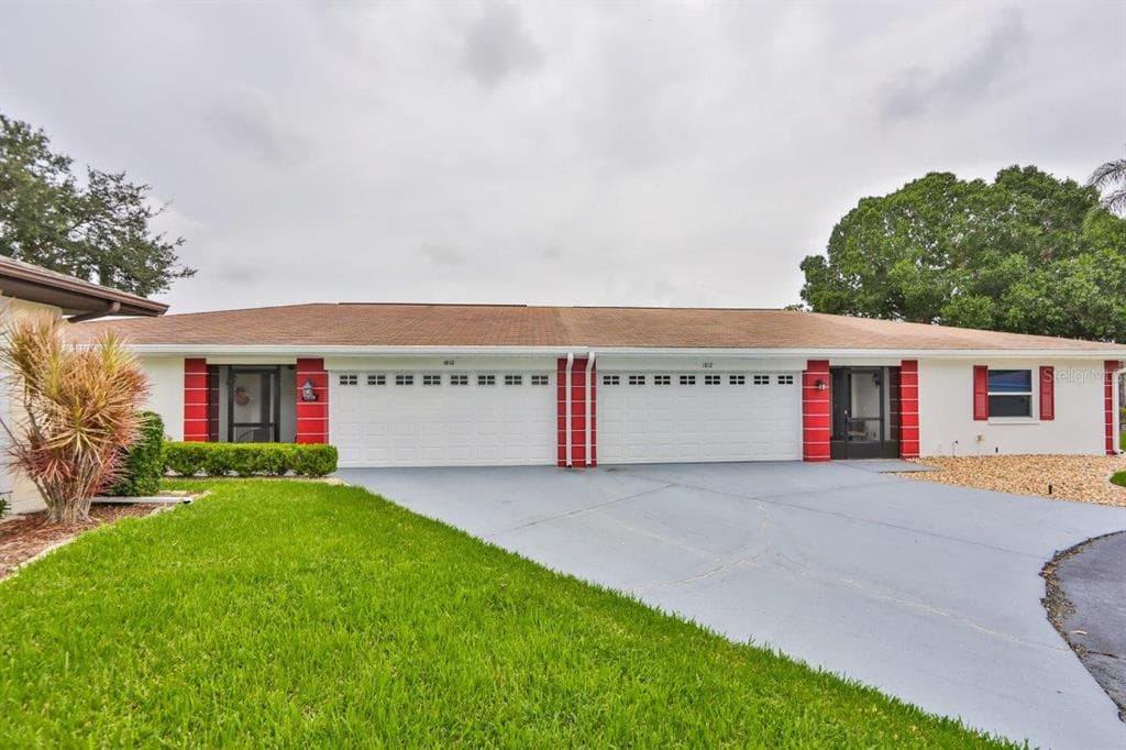 1810 ATRIUM DRIVE SUN CITY CENTER, FL 33573