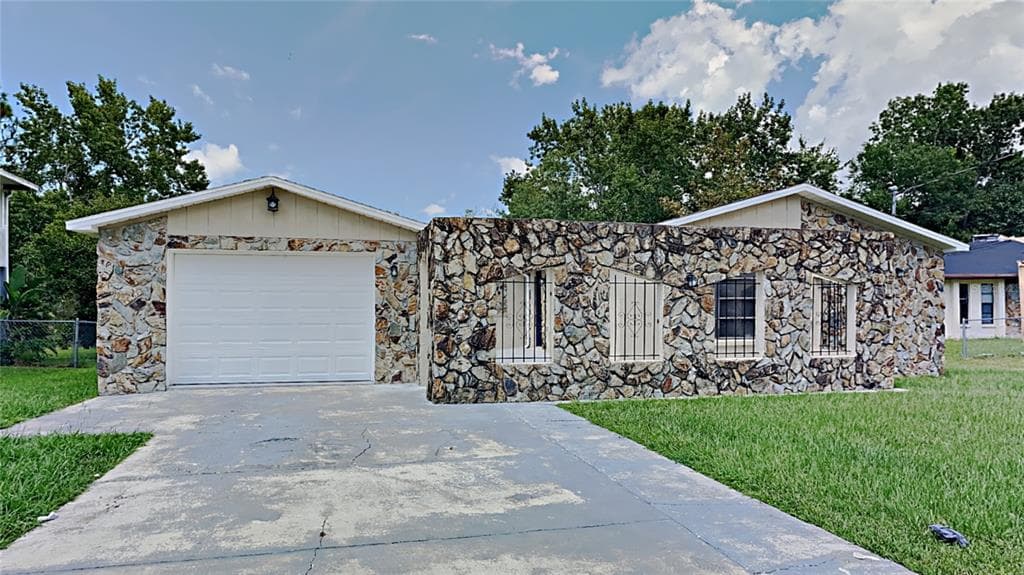 8705 CUTLASS DRIVE HUDSON, FL 34667