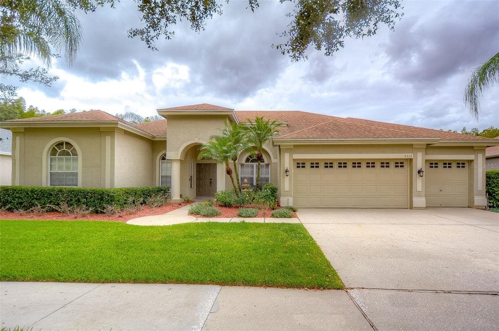 5212 REFLECTIONS BOULEVARD LUTZ, FL 33558