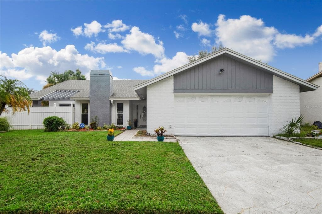 10806 WINGATE DRIVE TAMPA, FL 33624