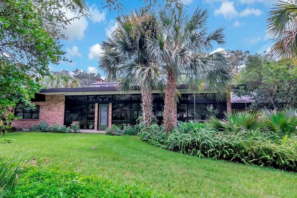 5425 SADDLEBROOK WAY WESLEY CHAPEL, FL 33543