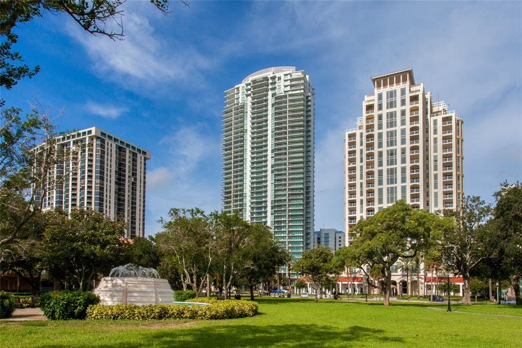 100 1ST AVENUE N UNIT 1106 ST PETERSBURG, FL 33701