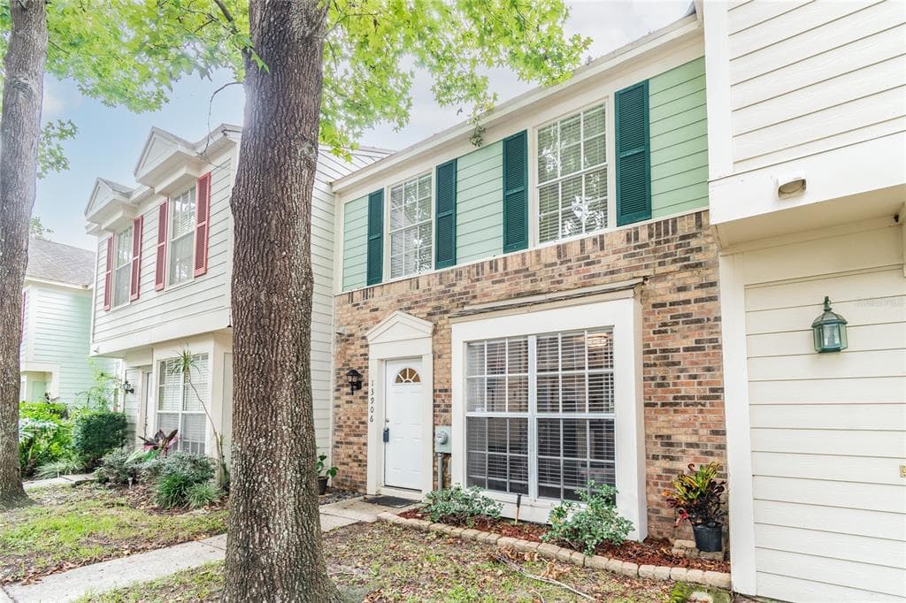 13906 FLETCHERS MILL DRIVE TAMPA, FL 33613