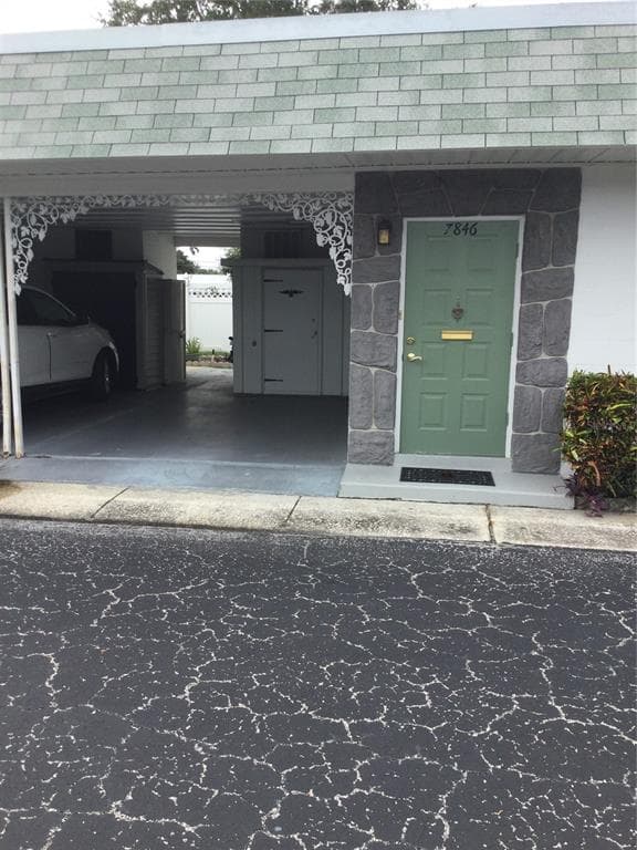 7846 38TH TERRACE N ST PETERSBURG, FL 33709