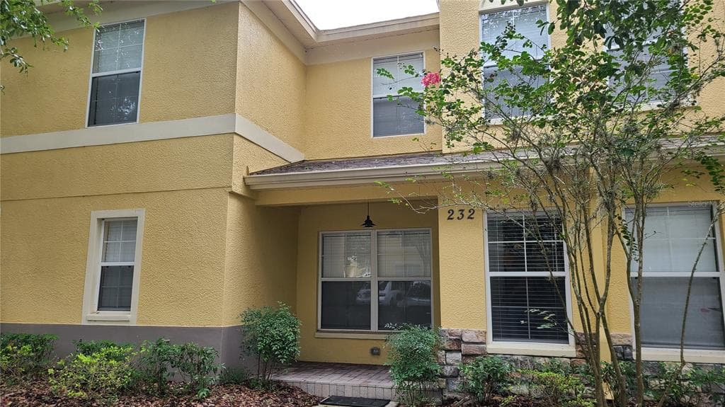 232 CASTLEKEEPER PLACE VALRICO, FL 33594