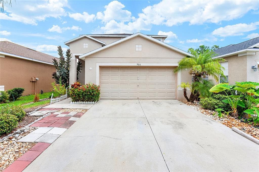 906 WINDTON OAK DRIVE