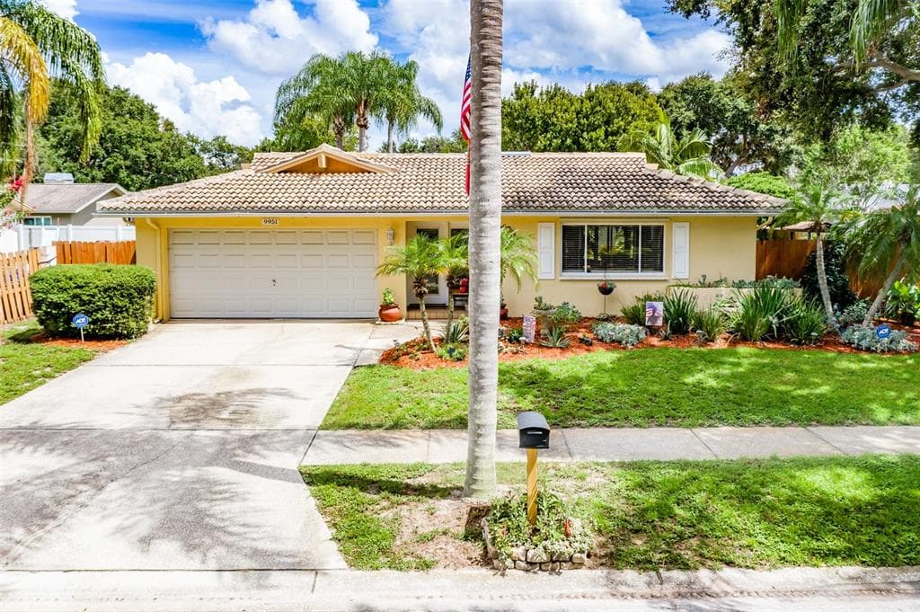 9951 121ST STREET SEMINOLE, FL 33772