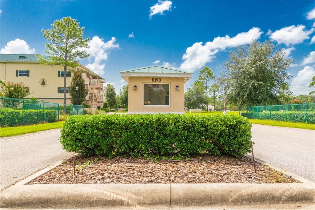 7948 SOUTHERN PINES DRIVE BROOKSVILLE, FL 34601
