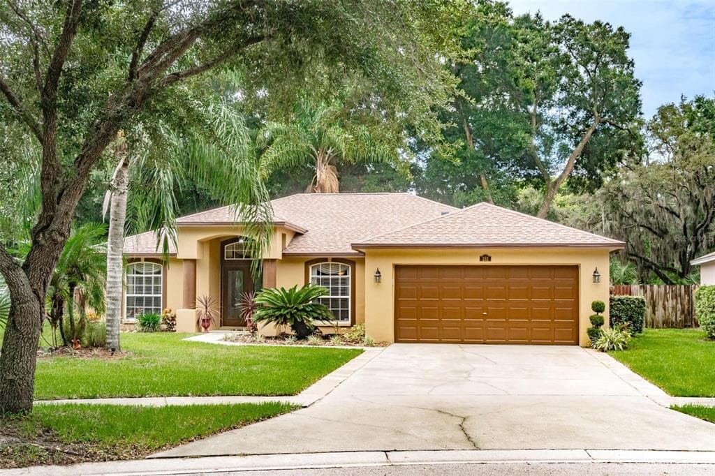 152 WINSTON MANOR CIRCLE SEFFNER, FL 33584
