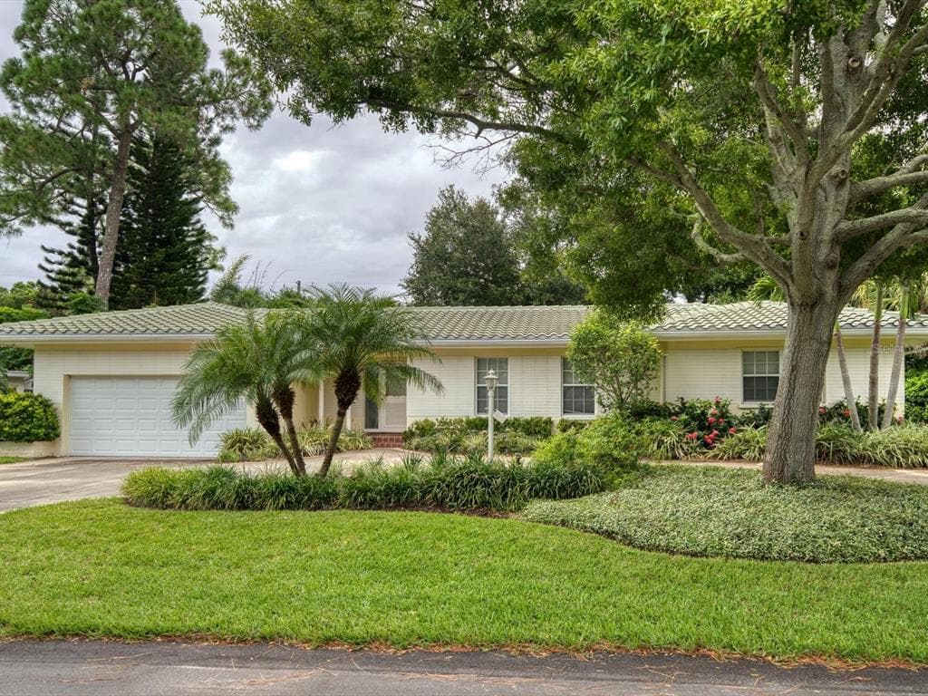 403 BAMBOO LANE